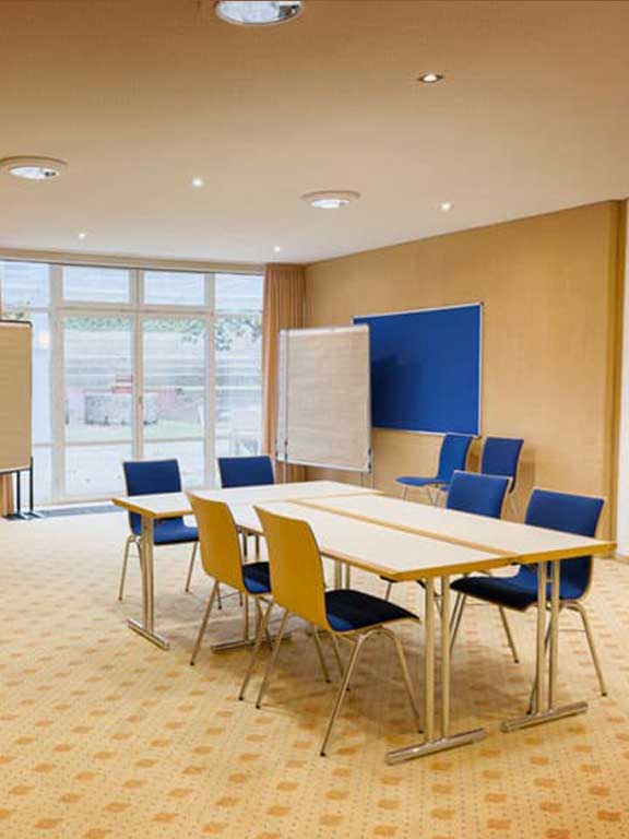 Small meeting room 1