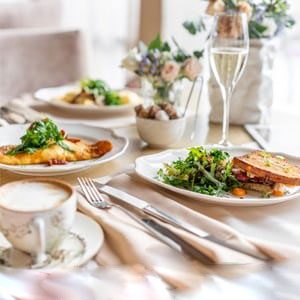 Bauernfruehstueck angerichtet