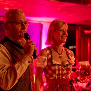 Oktoberfest Moderator und Moderatorin